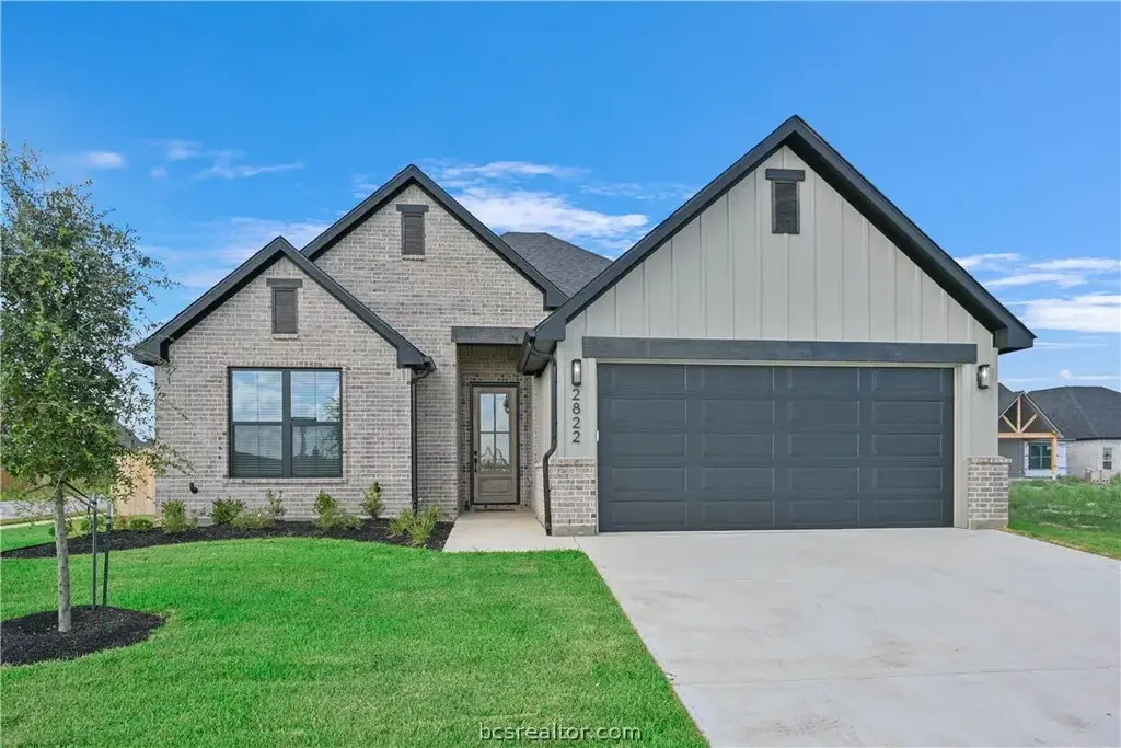 2822 Captain Drive, Bryan