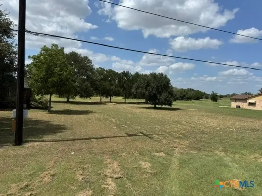 Fm 725, Seguin