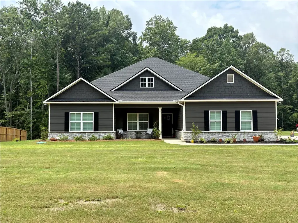 1925 Lee Rd 288, Smiths Station