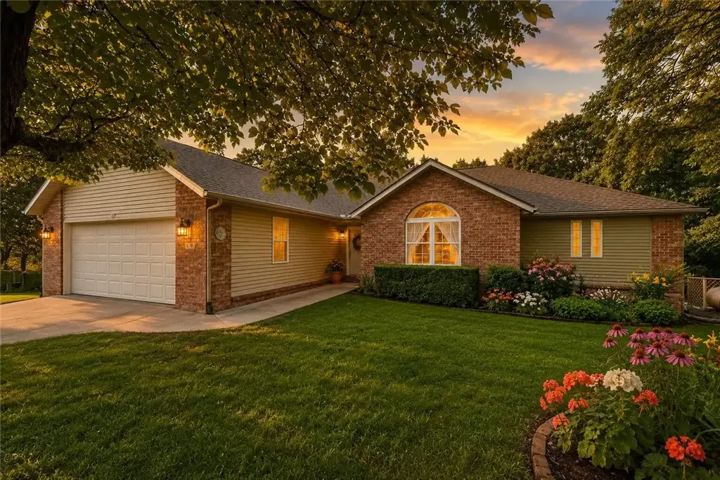 9 Harrington Circle, Bella Vista