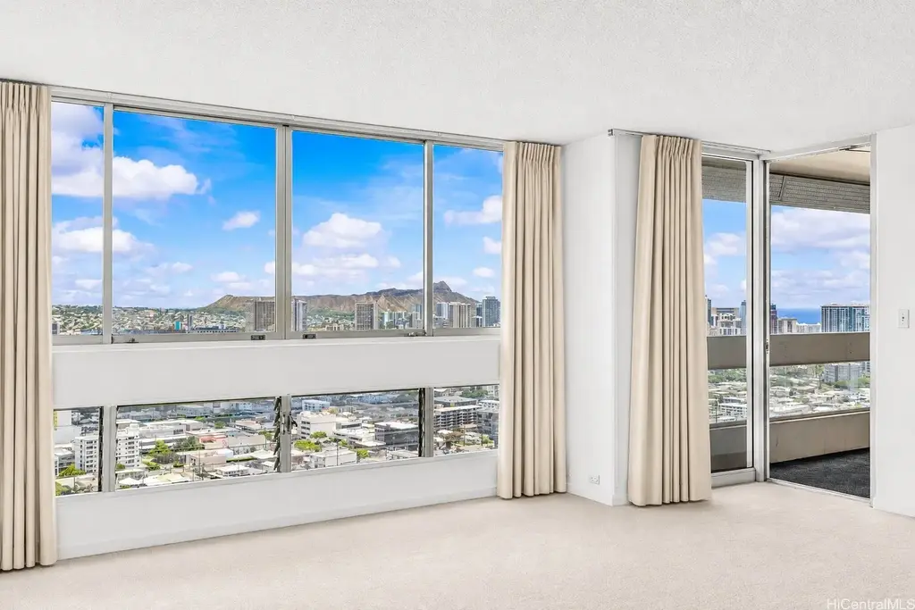 (unit #3606) 1212 Punahou Street, Honolulu