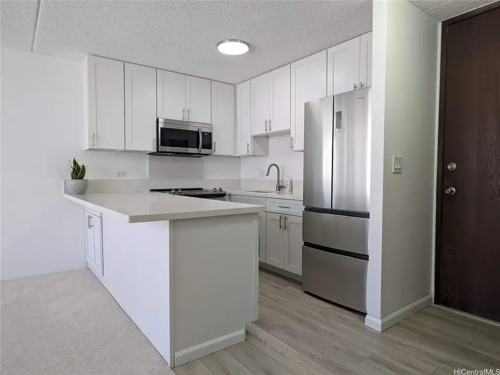 411 Hobron Lane # 2409, Honolulu