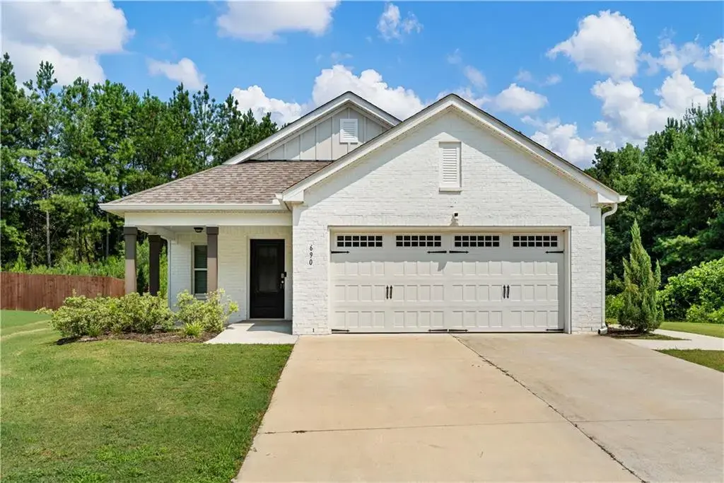 690 Bush Creek Road, Opelika