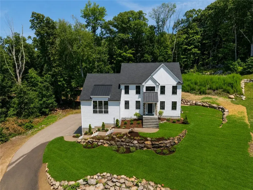 15 Tuscan Ct, Cumberland
