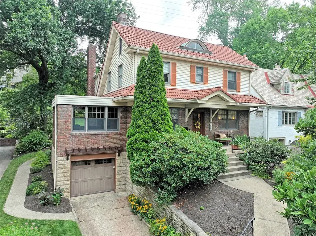 207 Jefferson Drive , Mt Lebanon