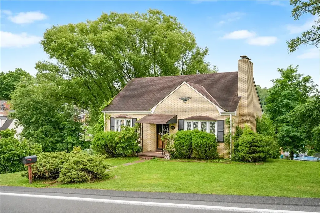 1364 Berryman Avenue , South Park