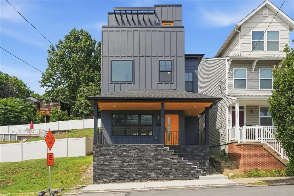 5217 Broad Street, Garfield