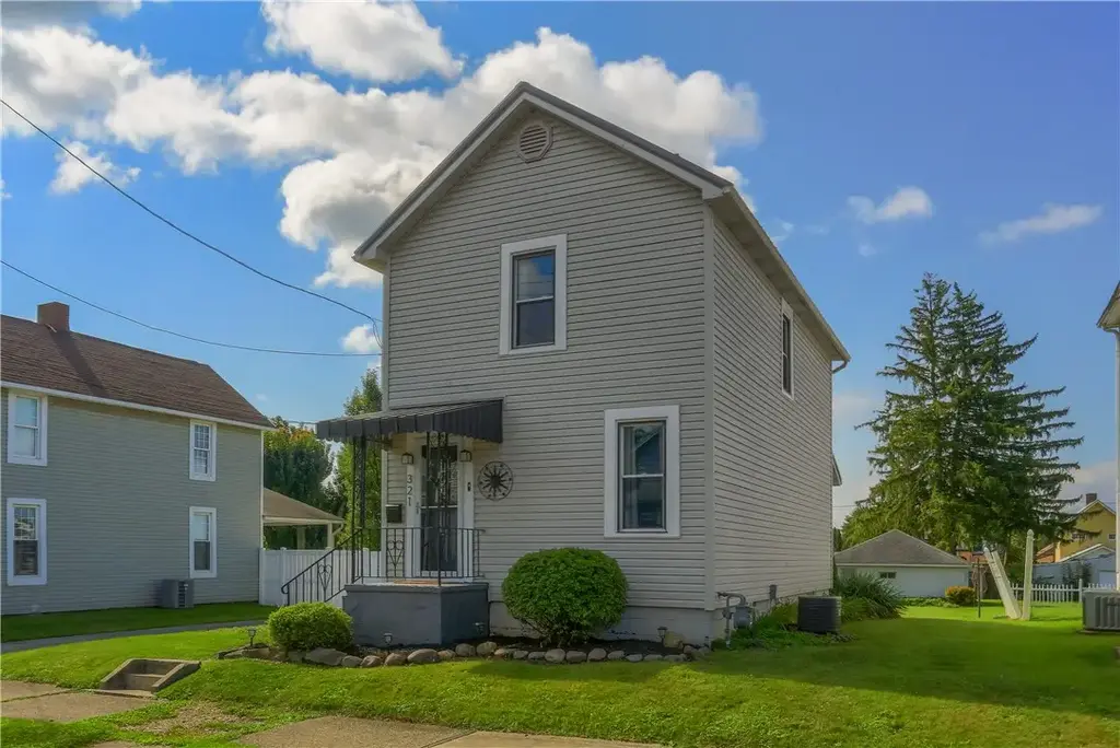 321 Hazel Avenue , Ellwood City
