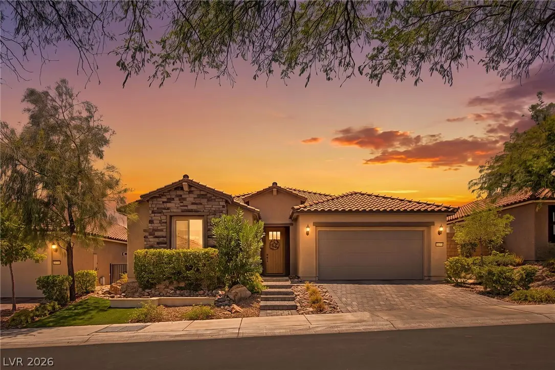 10433 Skye Paseo Avenue, Las Vegas