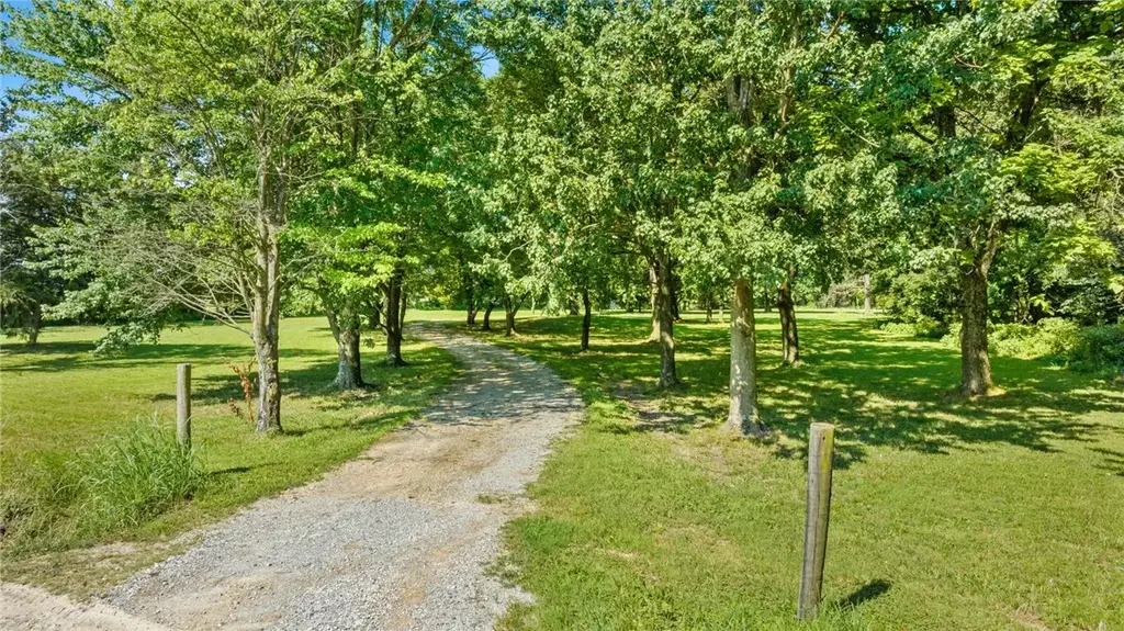 15273 Russell Road, Siloam Springs