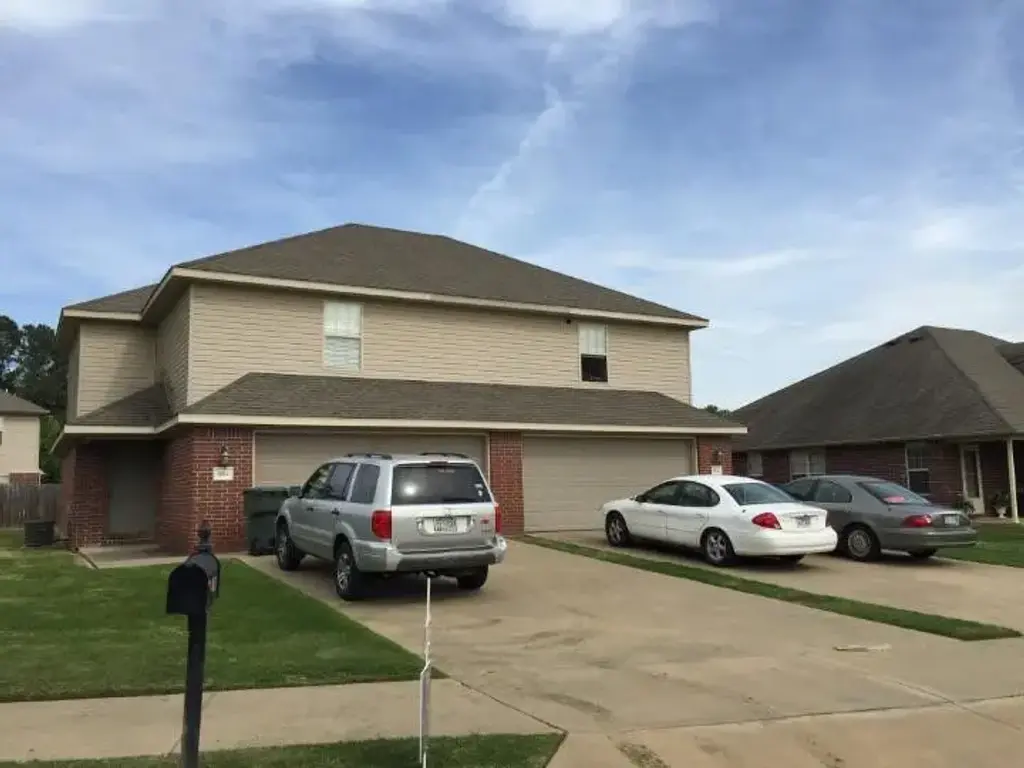1682 Willowbrook Drive, Fayetteville