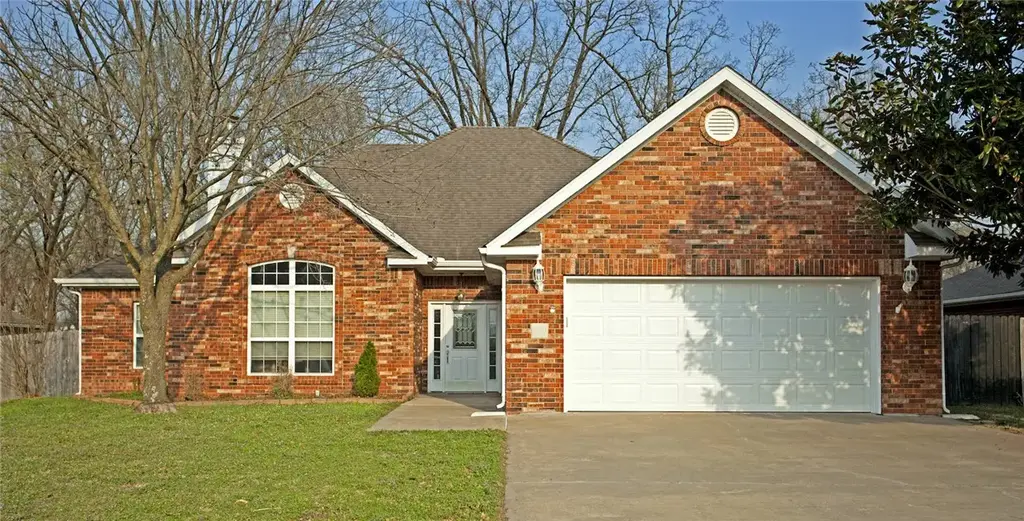 310 Old Forge Drive, Bentonville