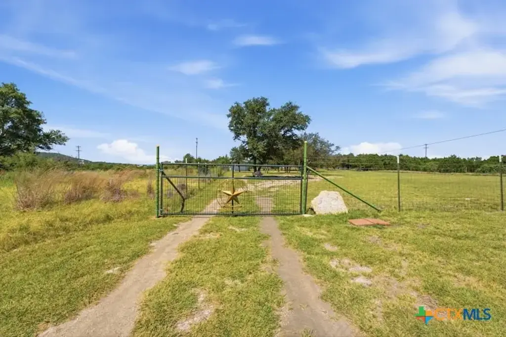 2039 Big Divide Road, Copperas Cove