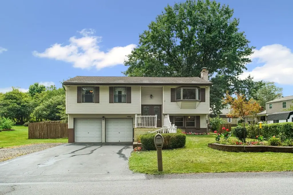 443 Deerfield Drive, Cranberry