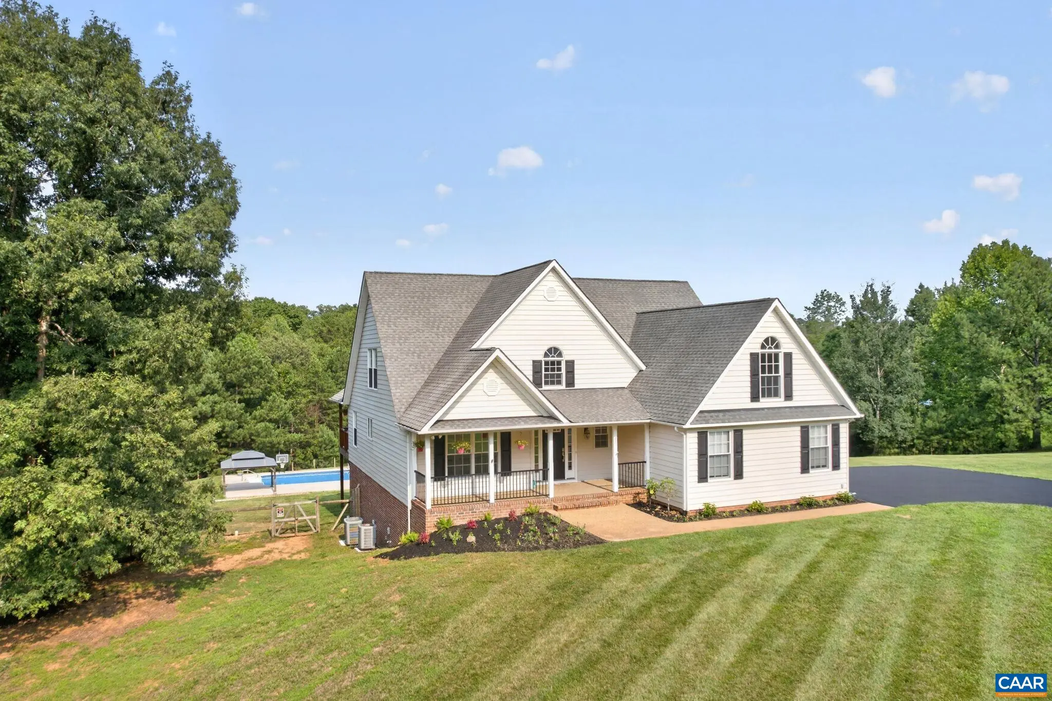 871 Fox Hollow Ln, Palmyra