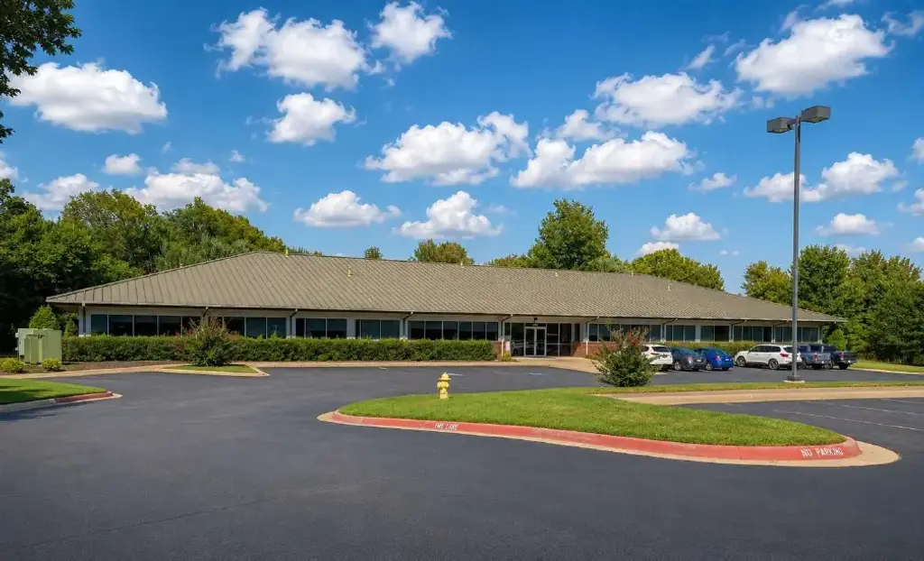 1202 Ne Left Bank Drive 4, Bentonville