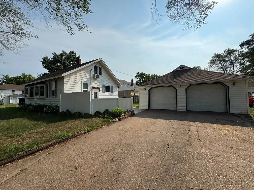 819 Platt Street, Eau Claire