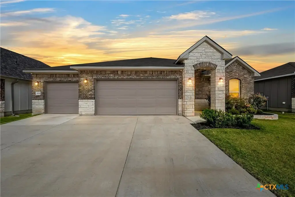 2032 Clear Sky Court, Temple