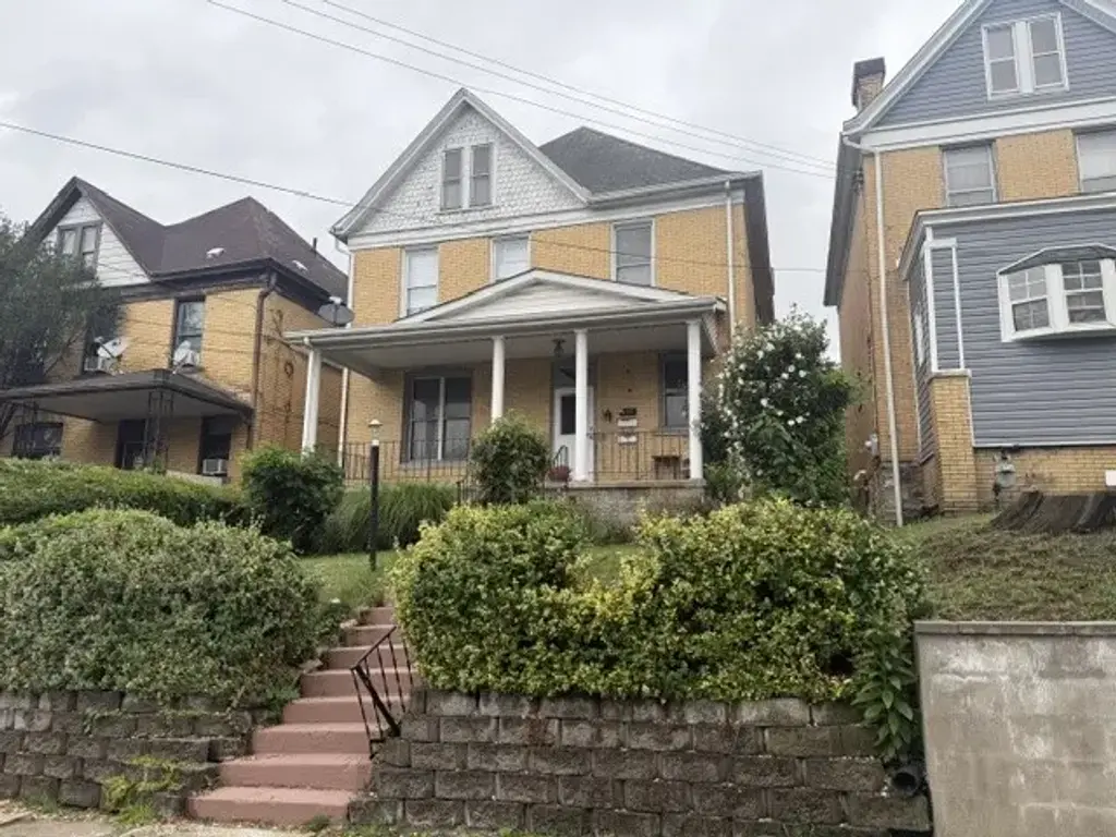 617 Florence Avenue , Avalon