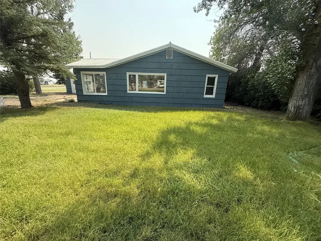 305 4th Avenue Nw, Kevin