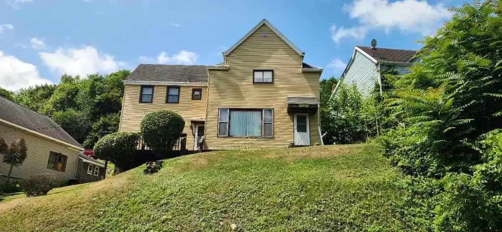 915 Border Avenue, Ellwood City