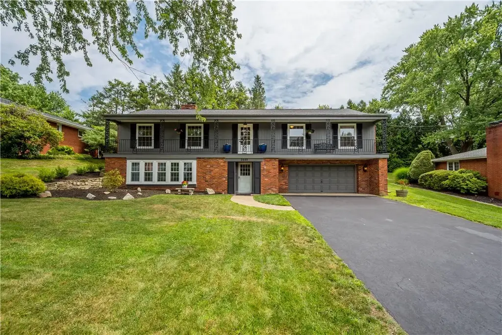 2649 Cedarvue Drive, Upper St Clair