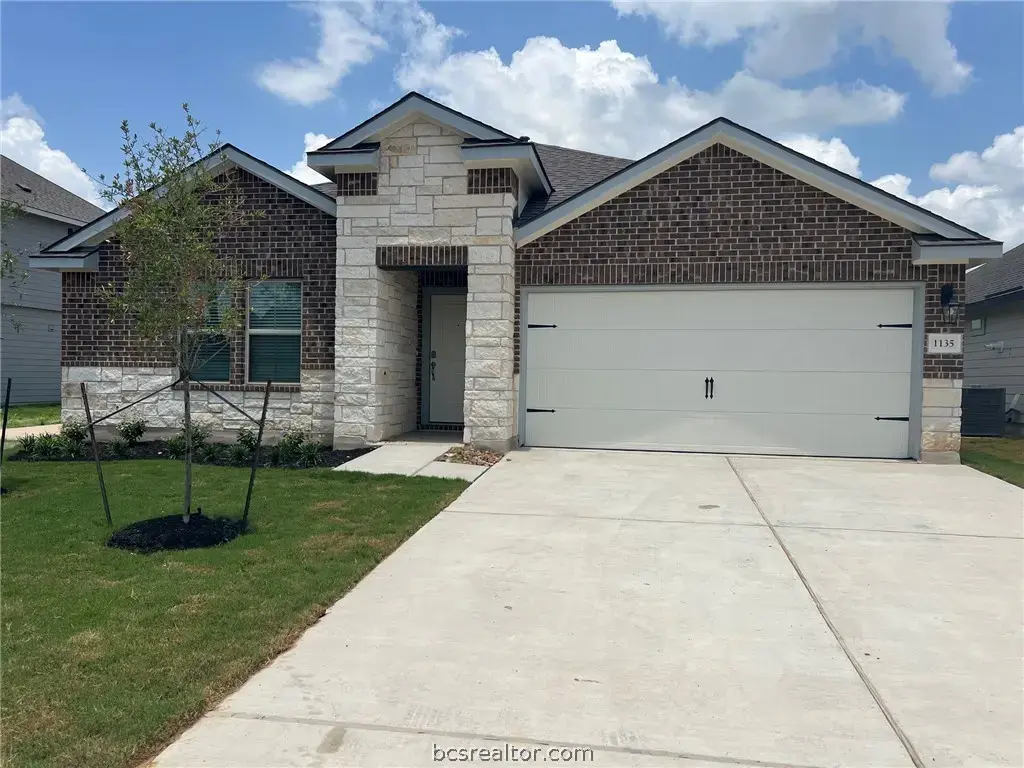 1135 Canton Drive, College Station
