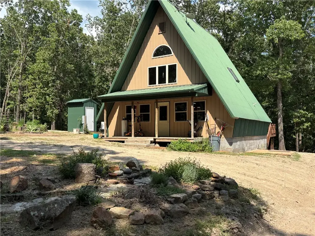 135 Harvest Lane, Green Forest