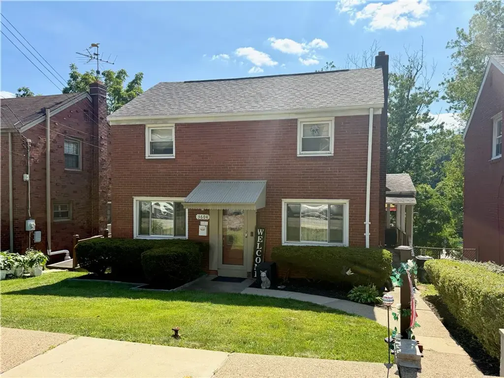 3604 Kaufmann Avenue , Brentwood