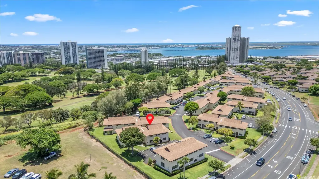 (unit #43-3) 98-481 Kaonohi Street, Aiea