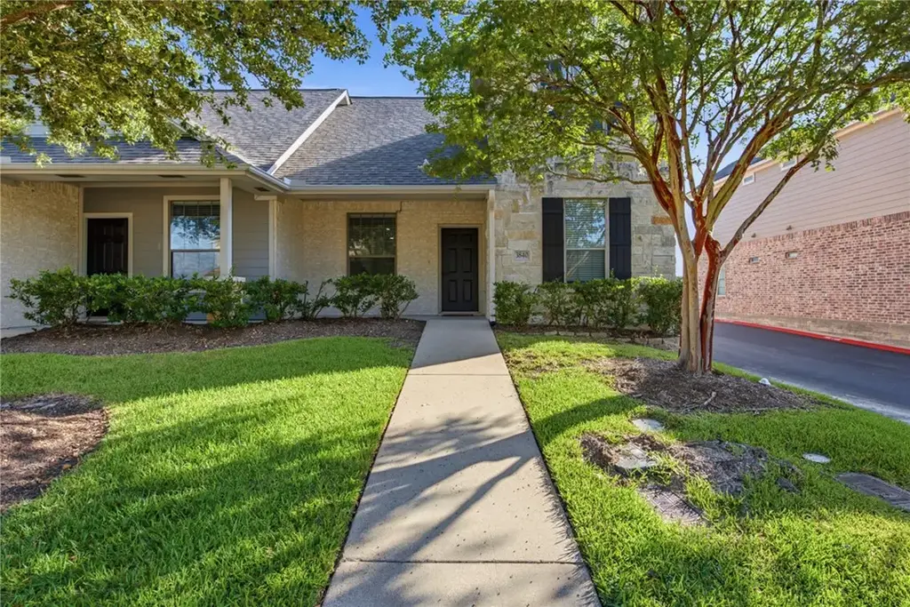 3840 Oldenburg Lane, College Station