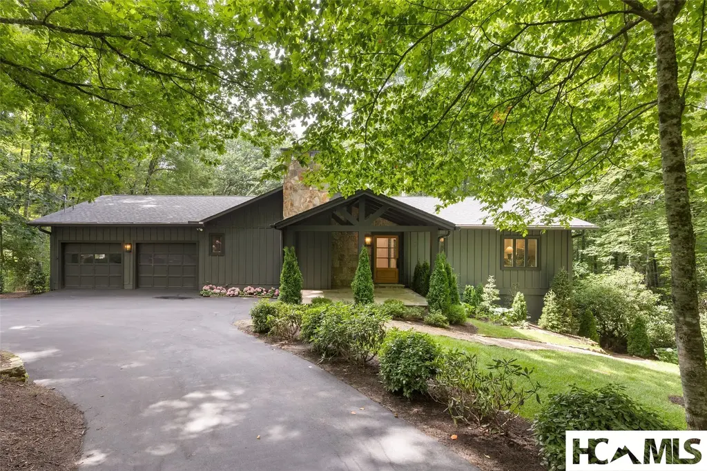 177 Forest Trail, Highlands