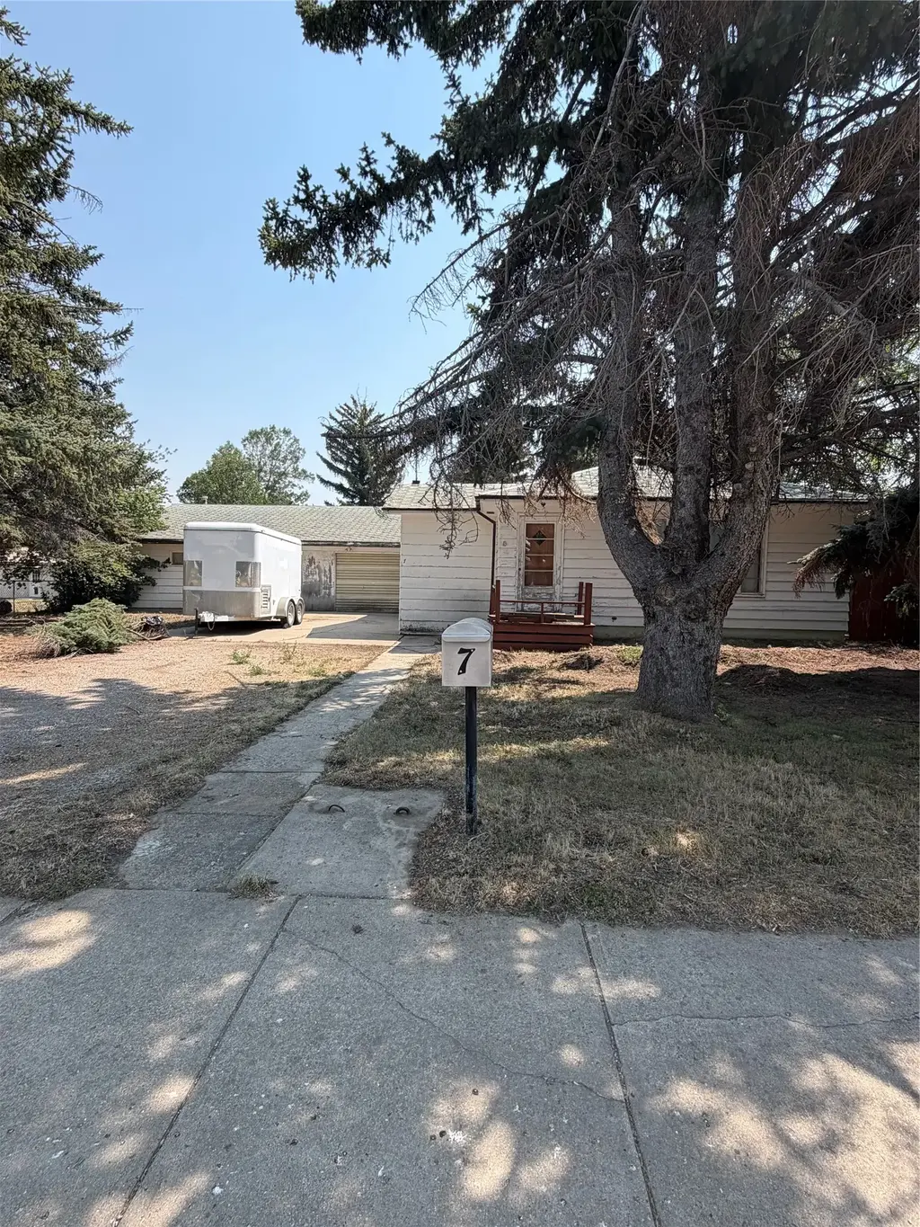 7 S Wisconsin Street, Conrad