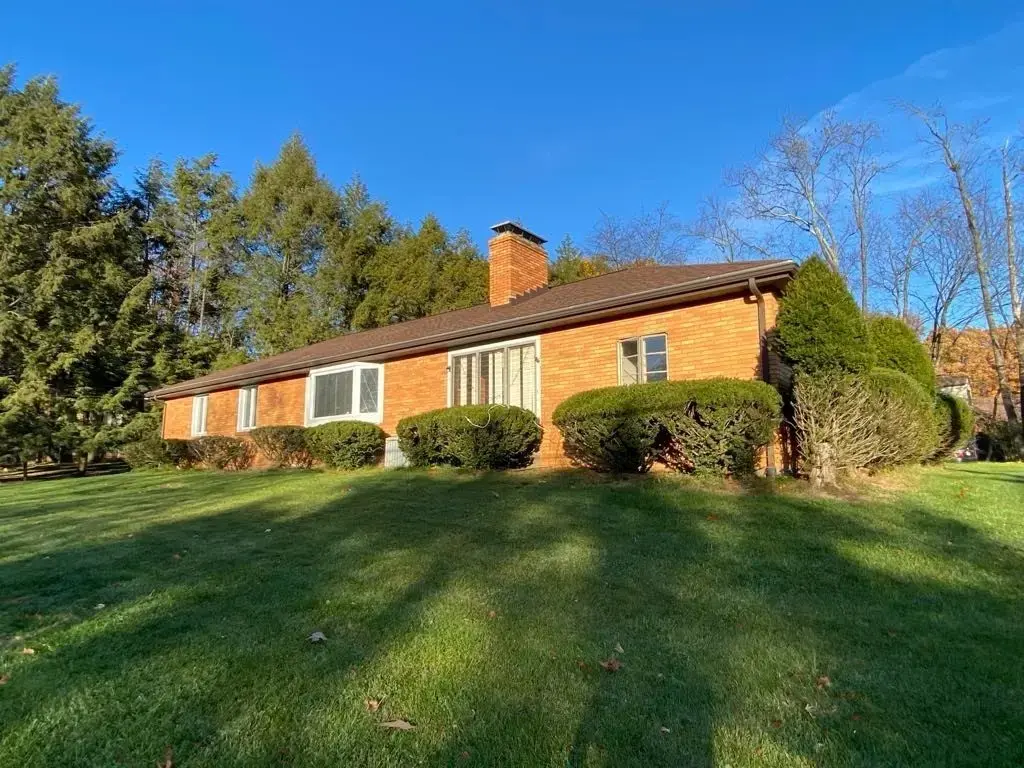 430 Sangree Road , Ross