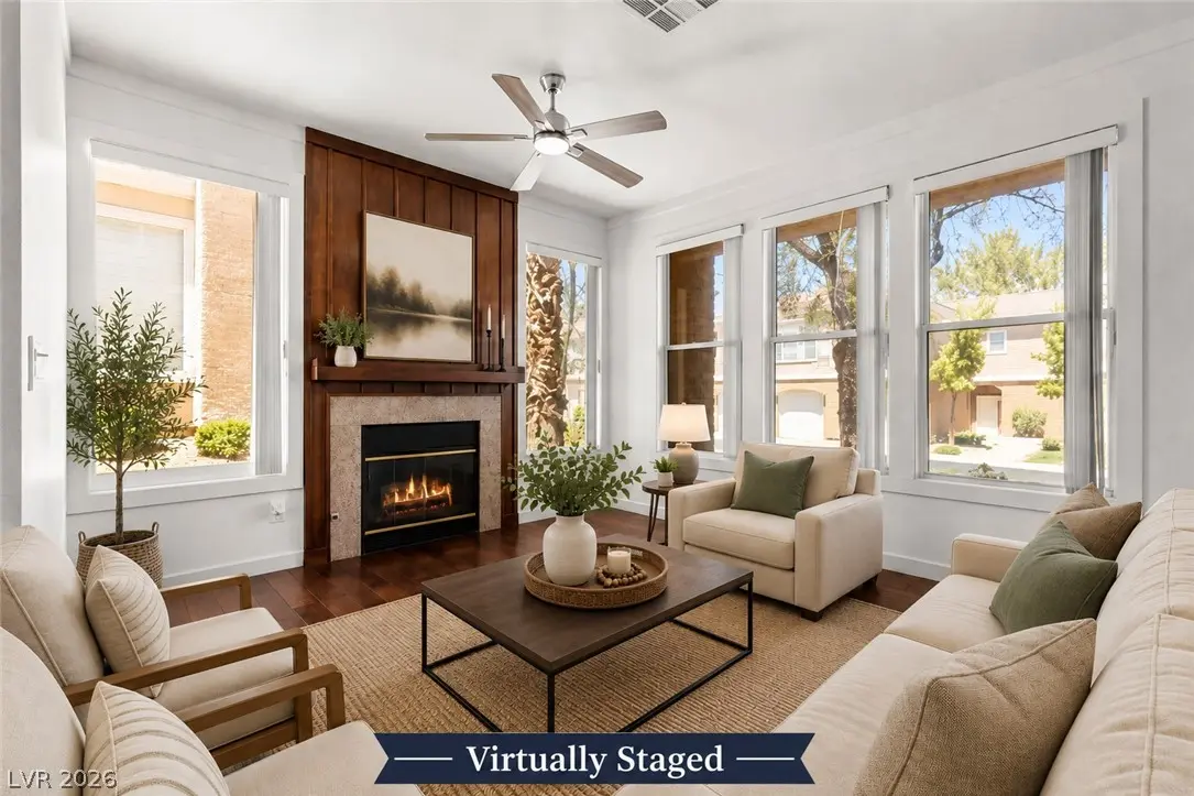 251 S Green Valley Parkway 2211, Henderson
