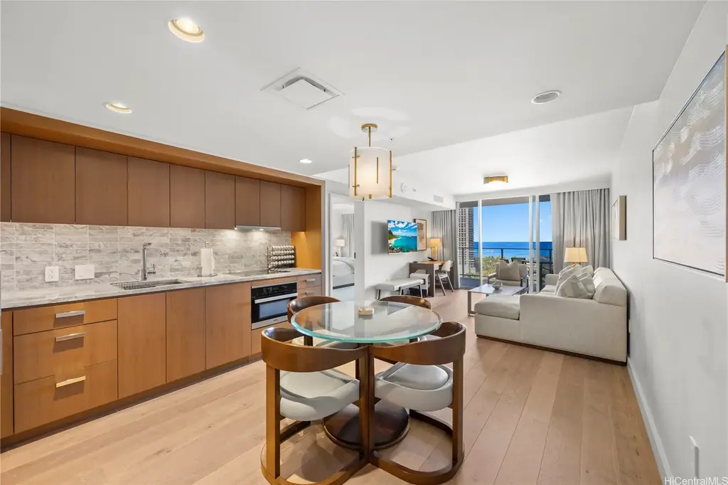 2139 Kuhio Avenue # 1705, Honolulu