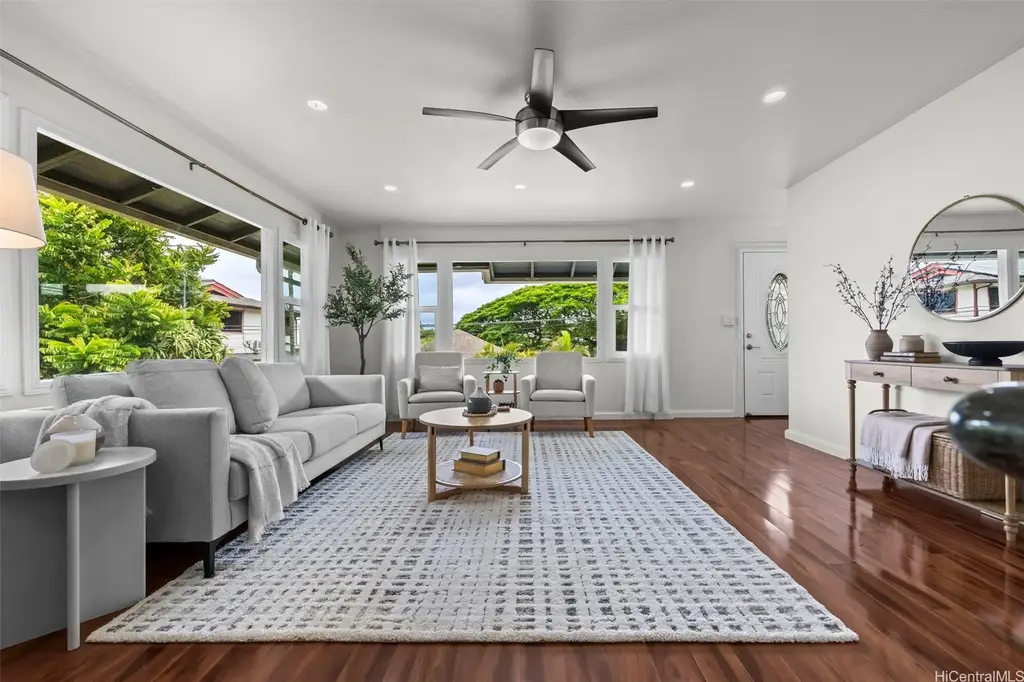 99-1170 Halawa Hts Road, Aiea