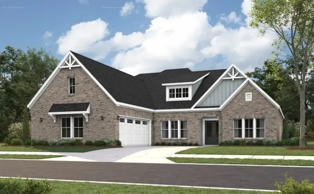 1323 Hidden Lakes Dr, Opelika