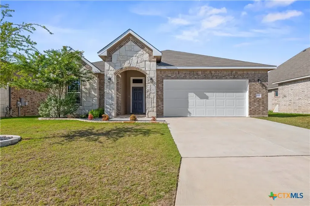 10207 Six Shooter Lane, Temple
