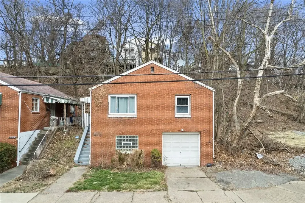 2517 Irwin, McKeesport