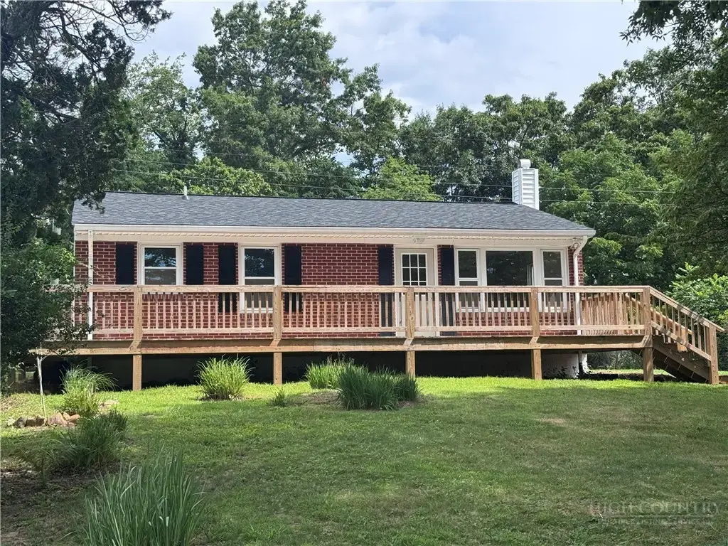 356 Ballpark Road, Sparta
