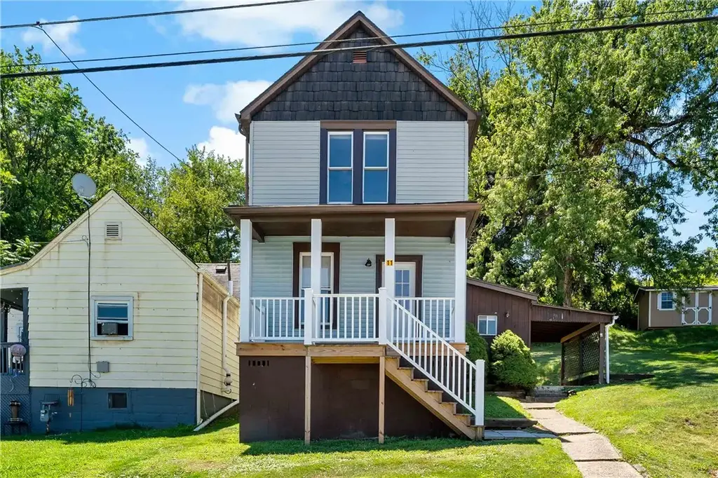 11 Elizabeth Street , Canton