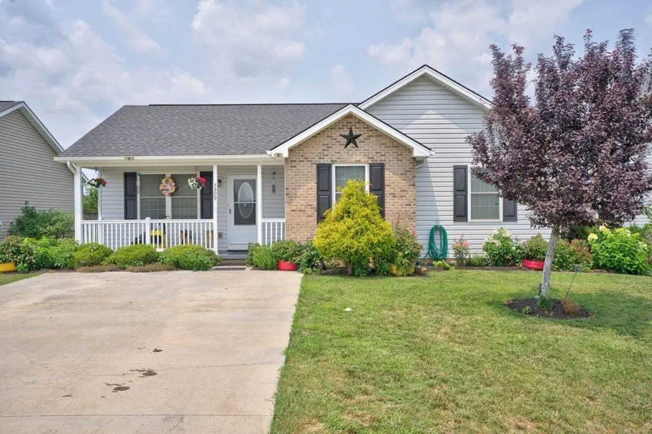 3509 Majestic Cir, Broadway