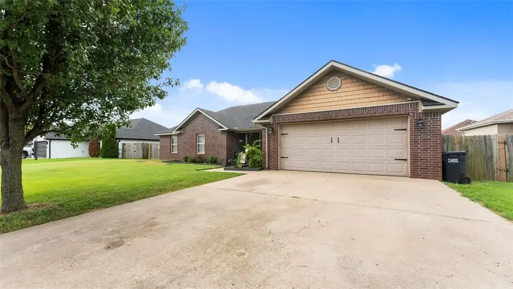 3416 Garrett Lane, Springdale