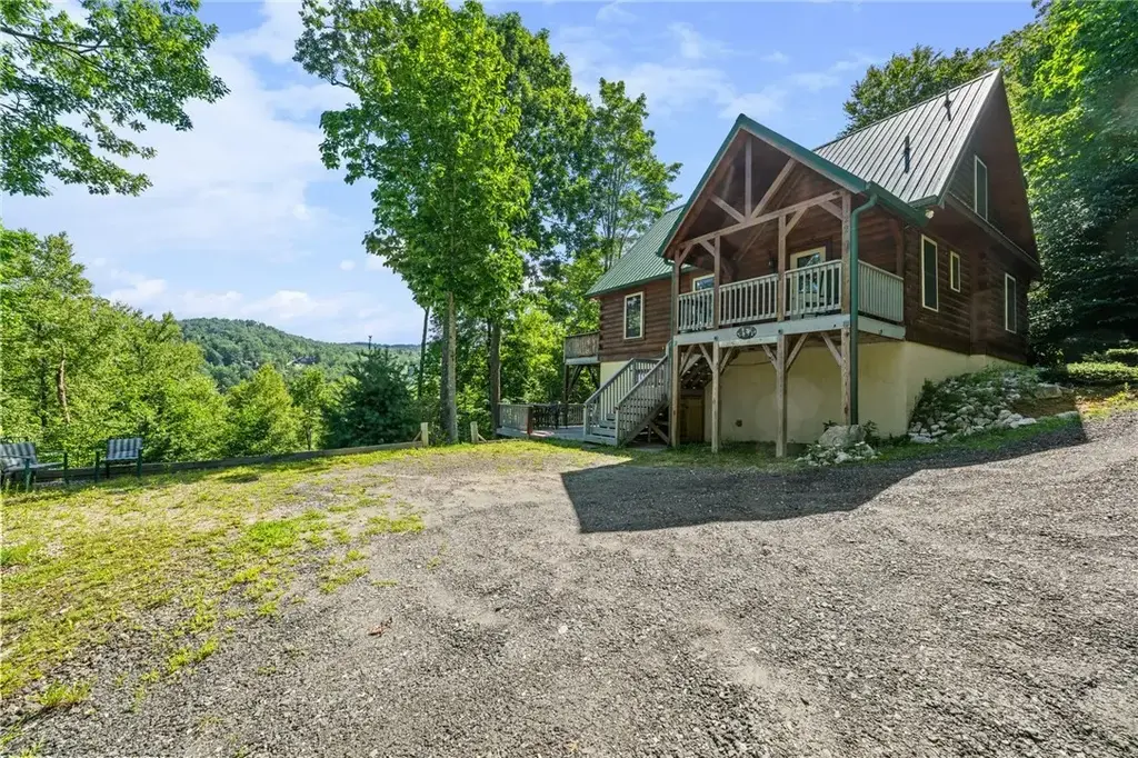122 Shadow Stream Lane, Elk Park