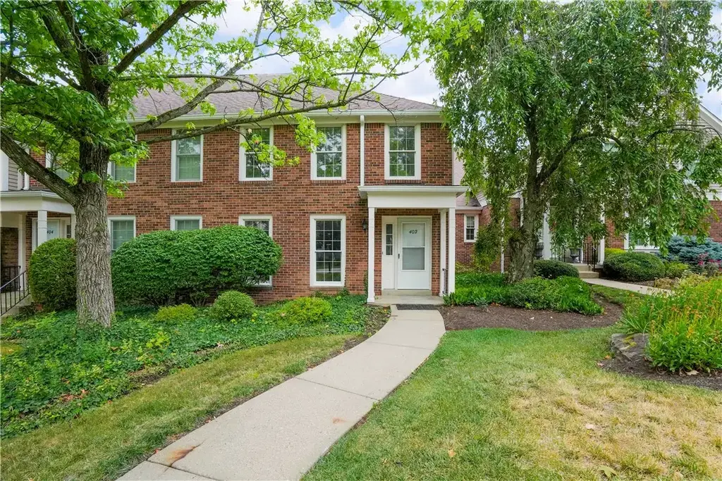 402 Royal Court , Mt Lebanon