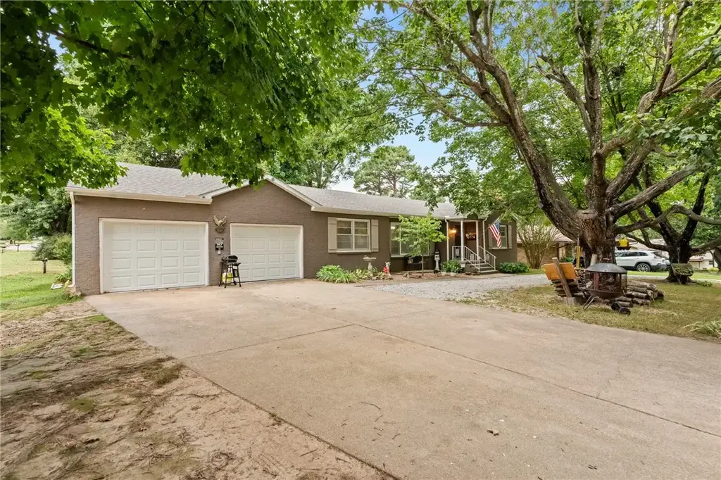 624 Kelly Street, Harrison