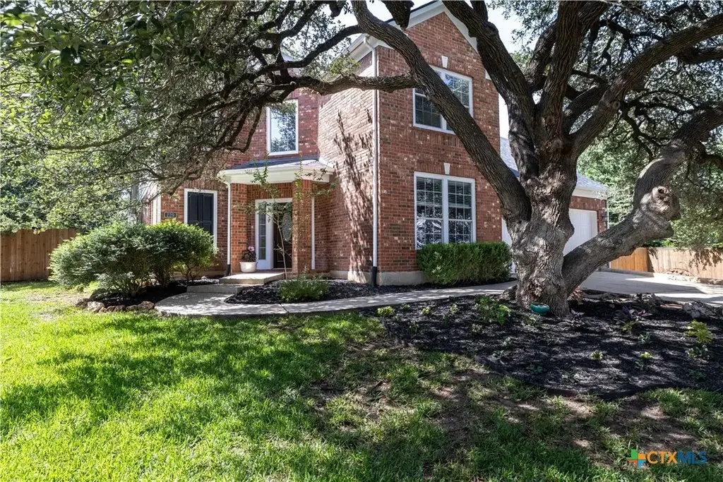 229 Bending Oak, New Braunfels