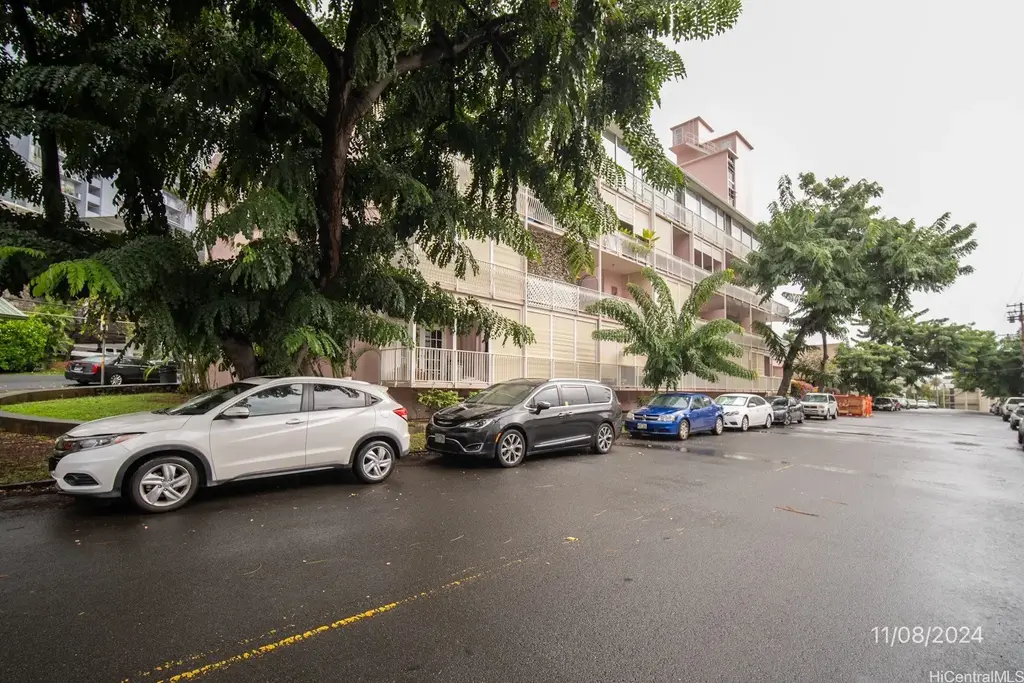 1020 Green Street # 301, Honolulu