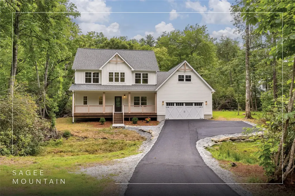 1240 Bowery Road, Highlands